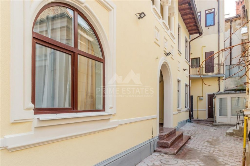 Investment! For sale building with 7 studios and 2 apartments 1 bed - Dorobanti