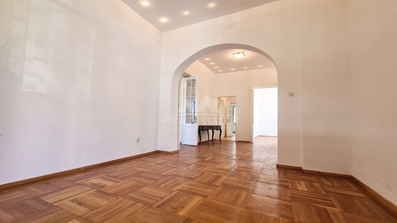 De vanzare apartament in vila, cu teren 605 mp Calea Floreasca