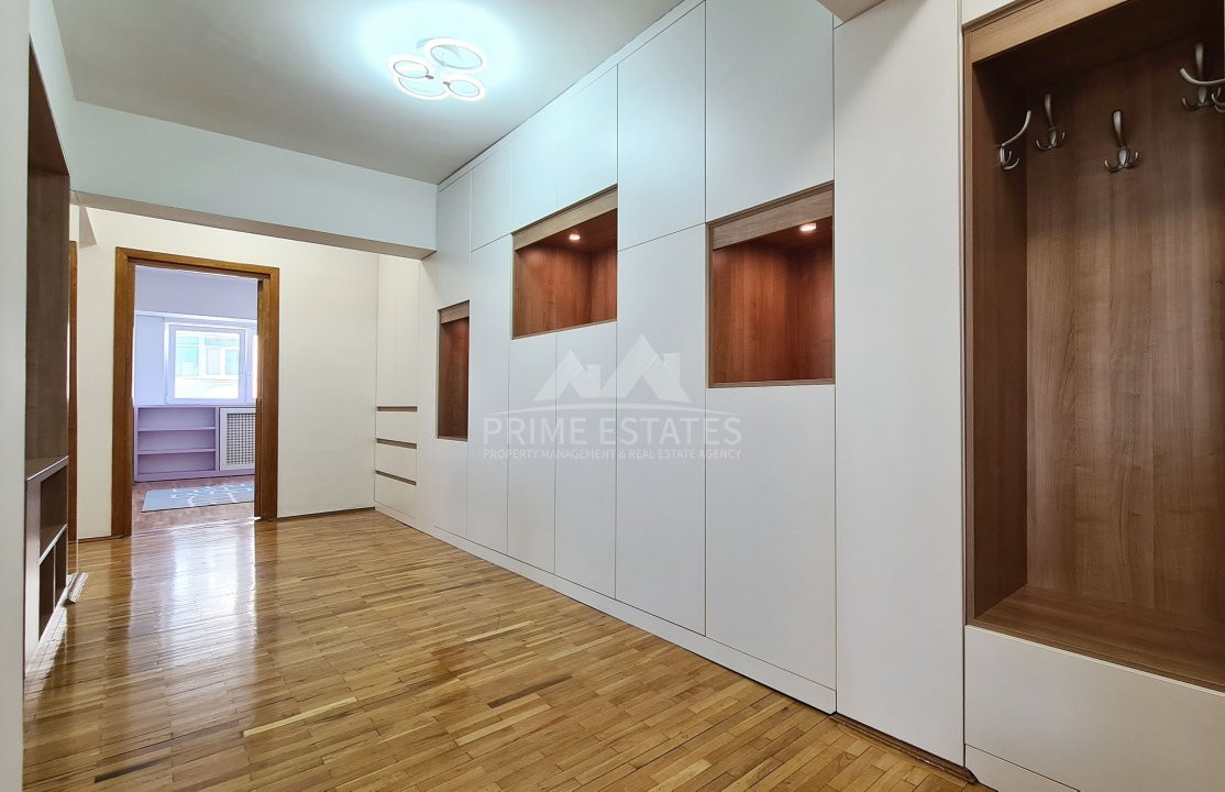 Apartament 4 camere de inchiriat Unirii Piata Alba Iulia 