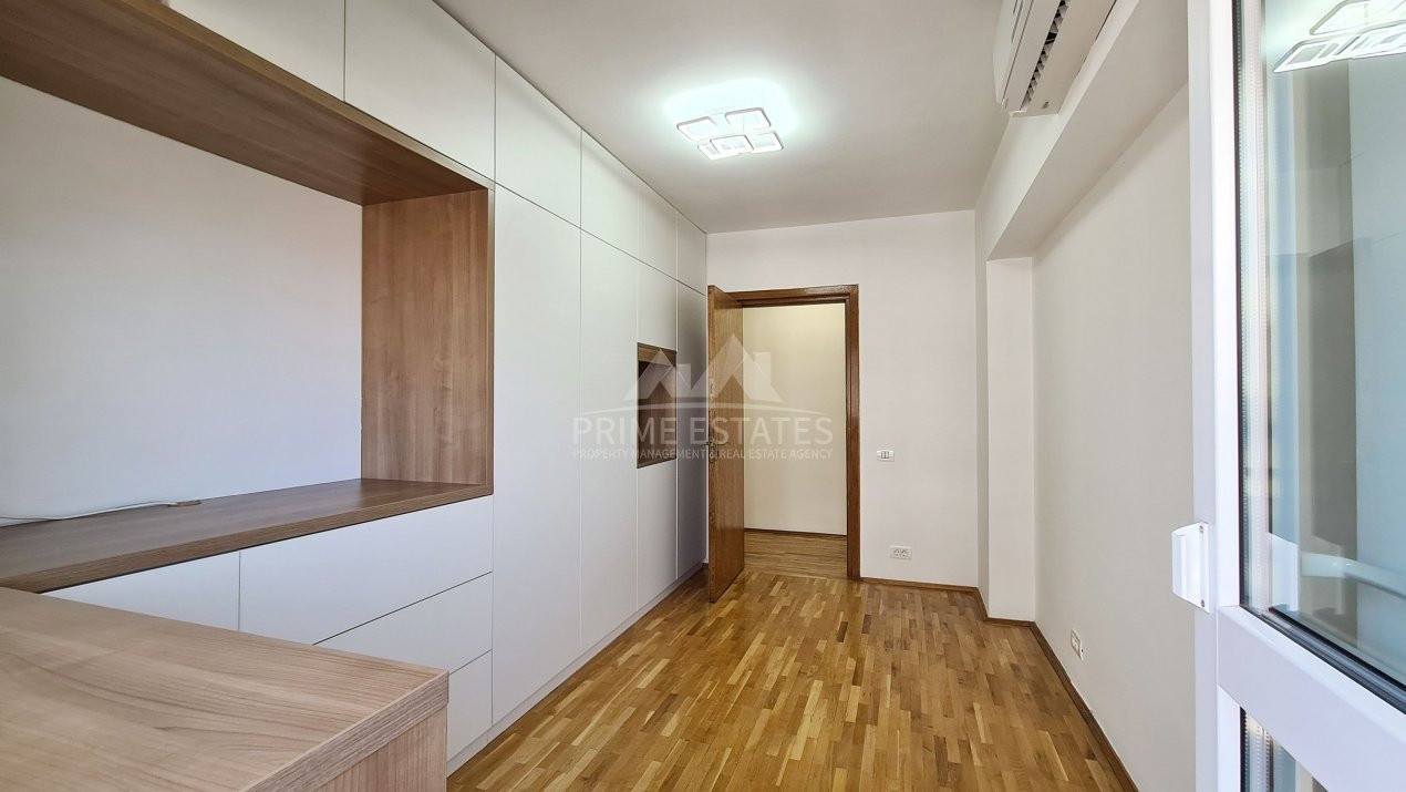 Apartament 4 camere de inchiriat Unirii Piata Alba Iulia 