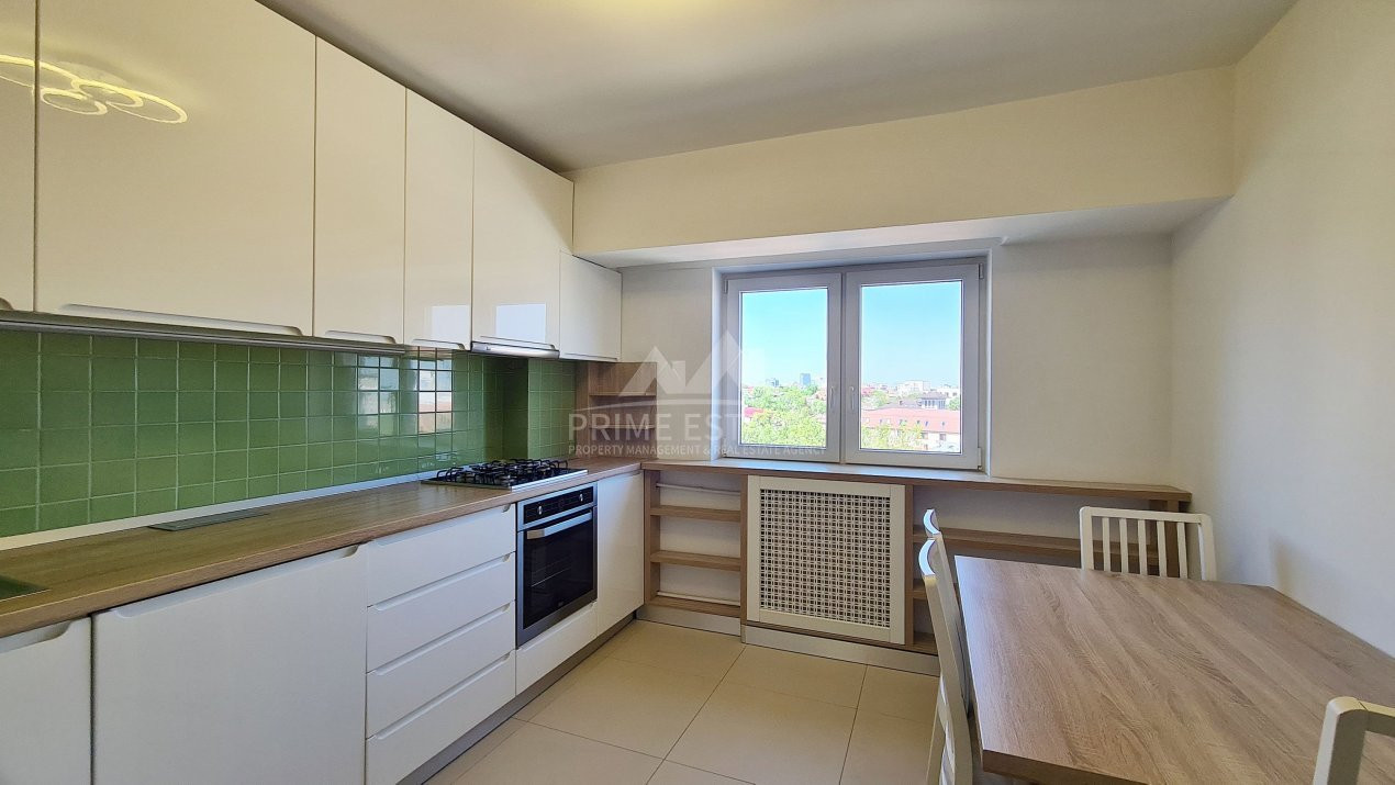 Apartament 4 camere de inchiriat Unirii Piata Alba Iulia 