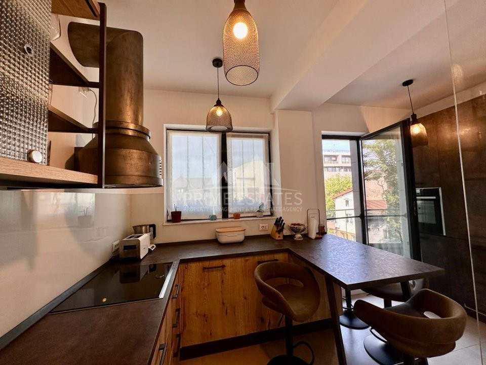 Apartament de inchiriat, 3 cam, Polona-Romana, deosebit, prima închiriere