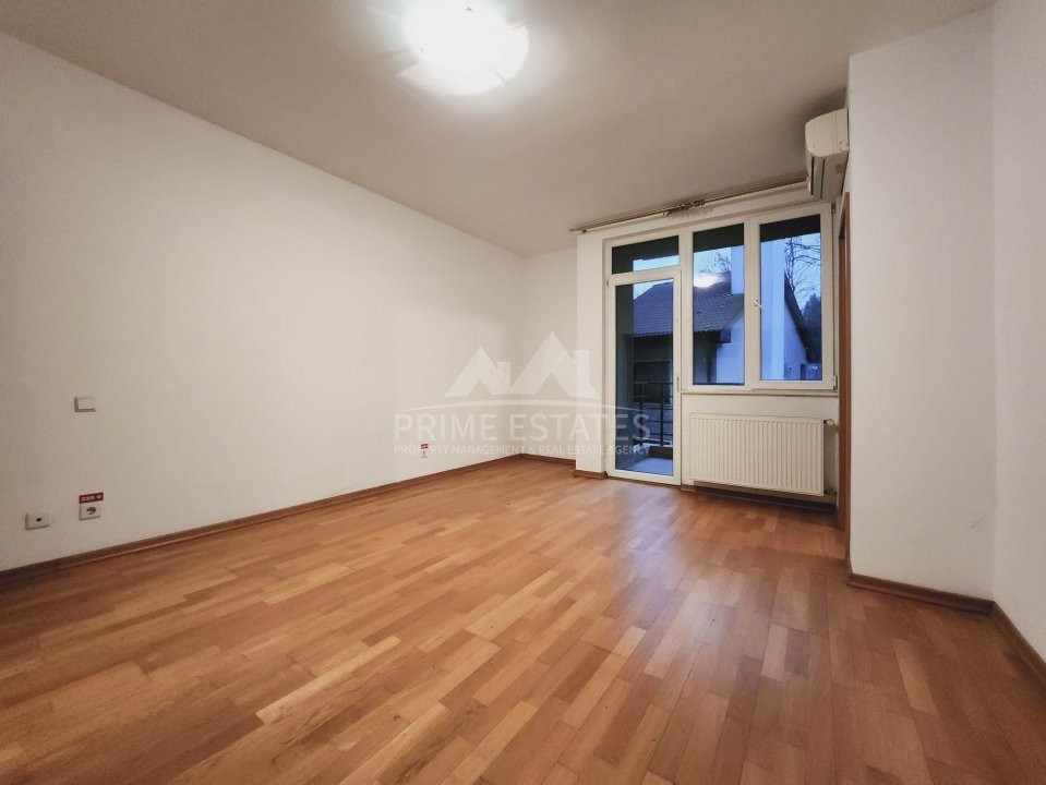 De vanzare 3 camere, 3 bai, garaj si boxa - Iancu Nicolae, Rond Privighetorilor