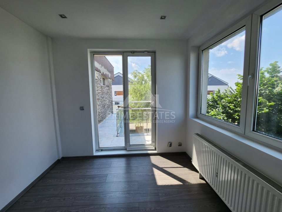 De vanzare vila tip duplex 5 camere Sidney Residence Tunari proaspat renovat