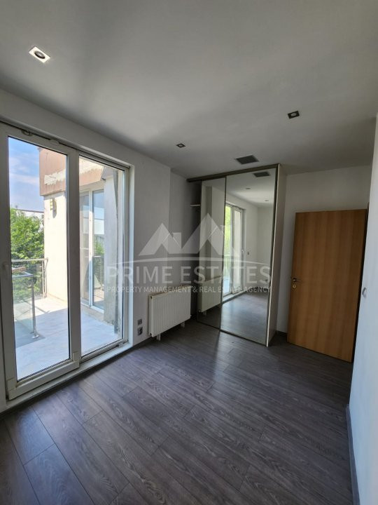 De vanzare vila tip duplex 5 camere Sidney Residence Tunari proaspat renovat