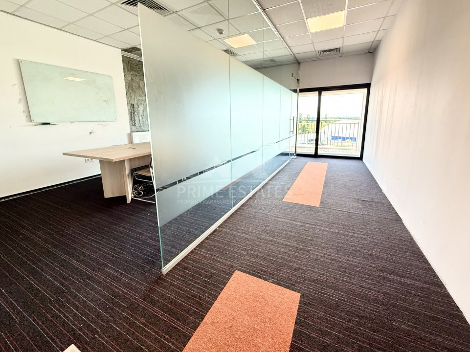 Office space for rent 5 minutes from Promenada Mall and Metro