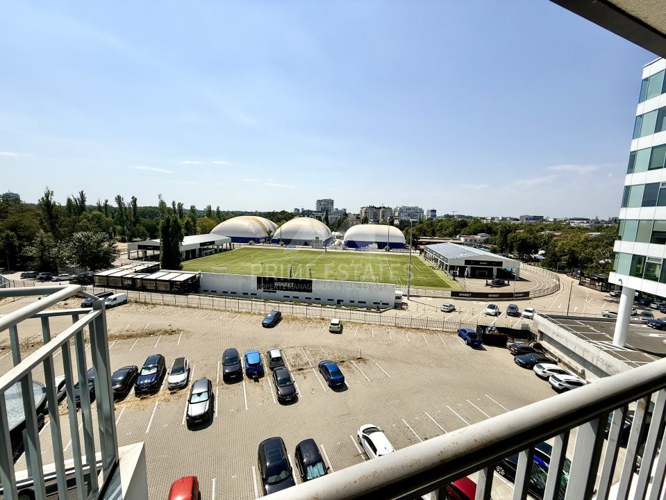 Office space for rent 5 minutes from Promenada Mall and Metro