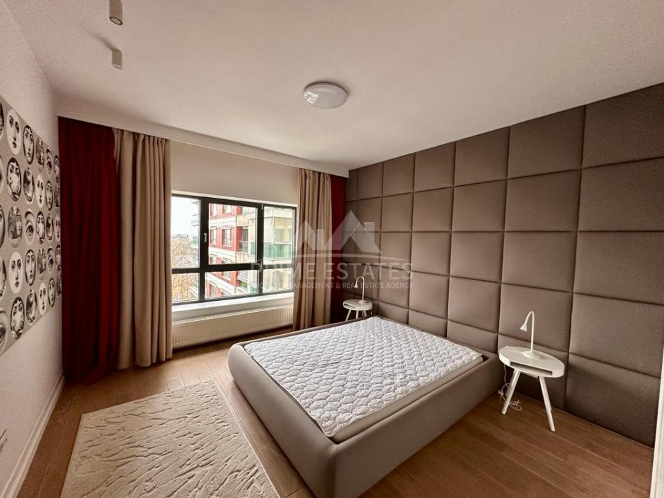 Apartament 3 camere de vanzare , Emerald Residence, lake view