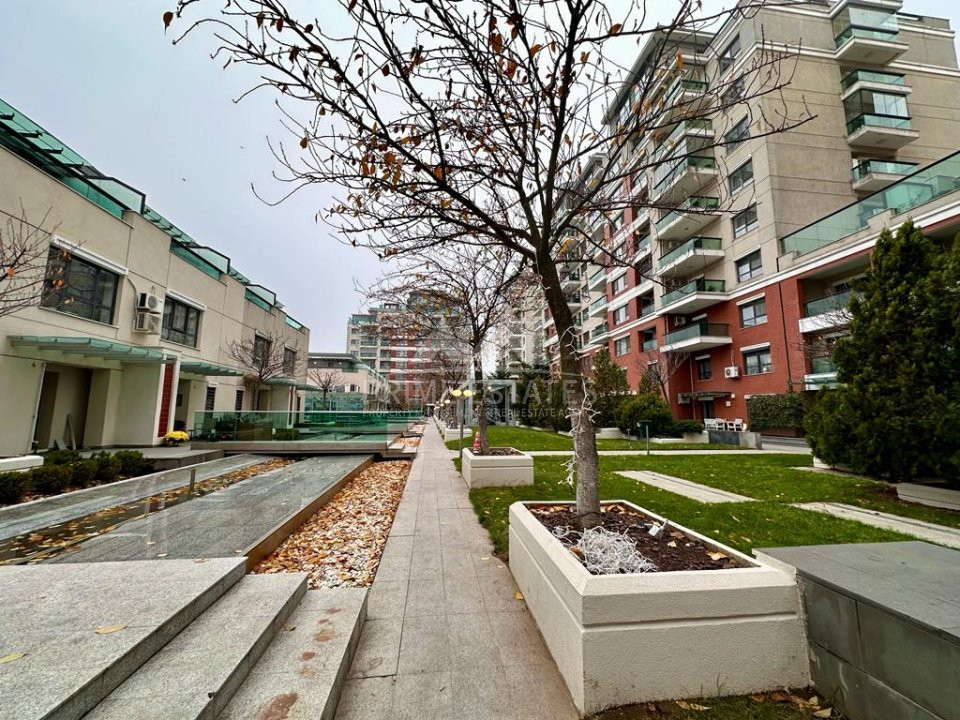 Apartament 3 camere de vanzare , Emerald Residence, lake view