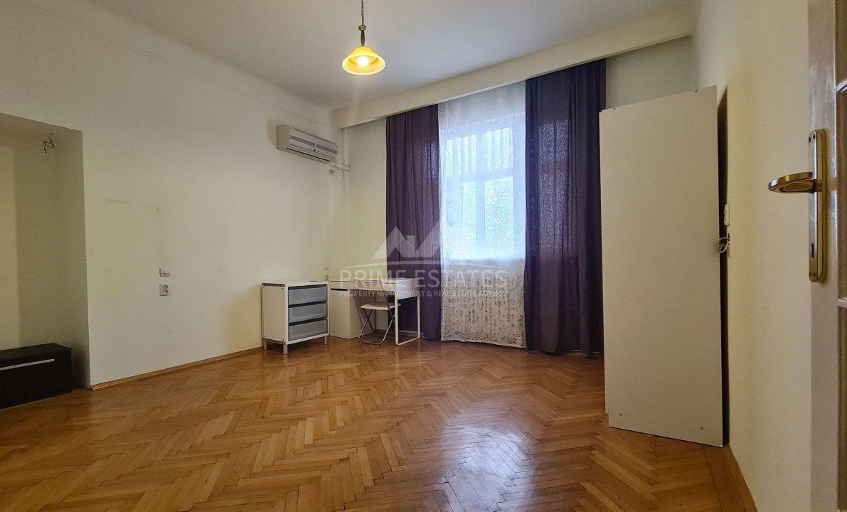 Inchiriere apartament 3 camere proaspat renovat  Unirii Mantuleasa