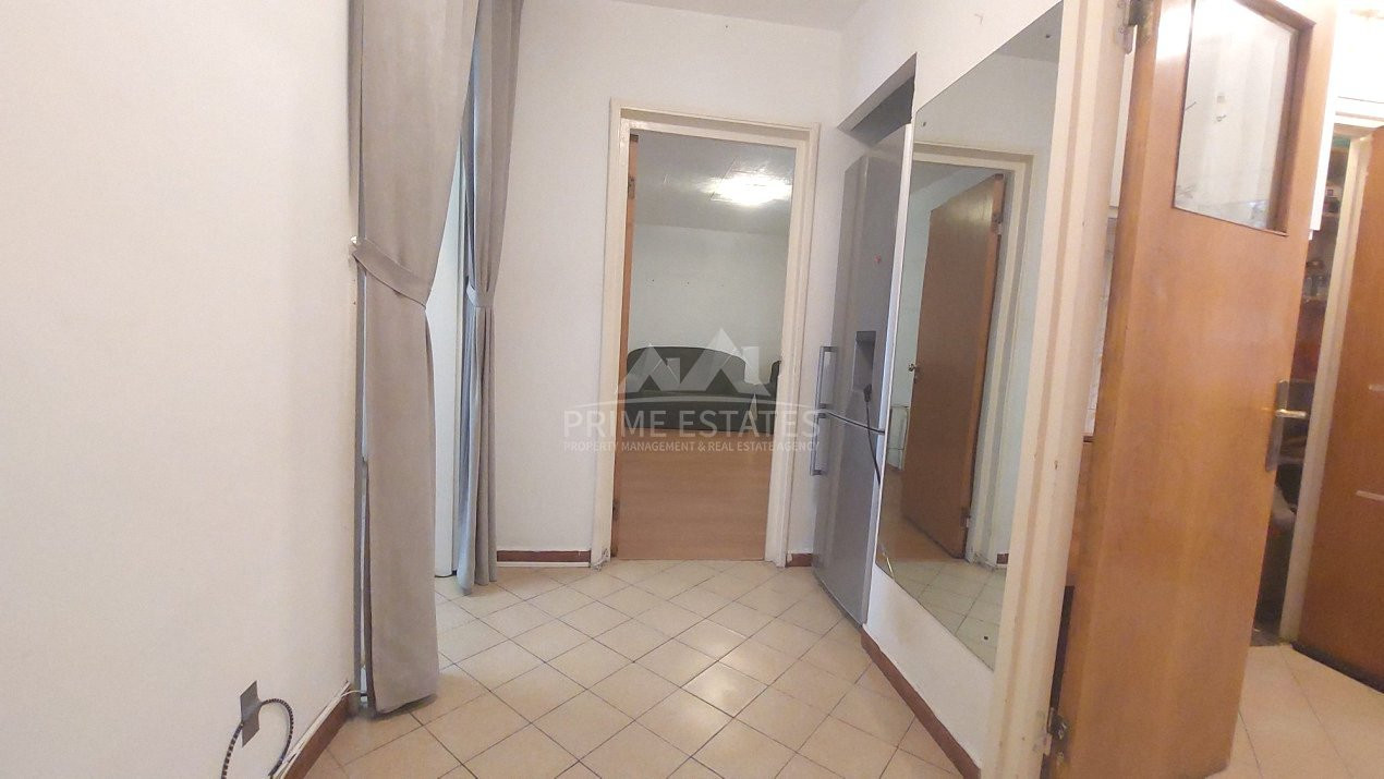 Oportunitate Apartament 4 camere, decomandat - Berceni