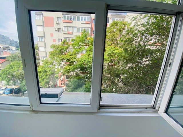 Apartament nemobilat de inchiriere 4 camere Banu Manta/Titulescu/Victoriei 89 mp