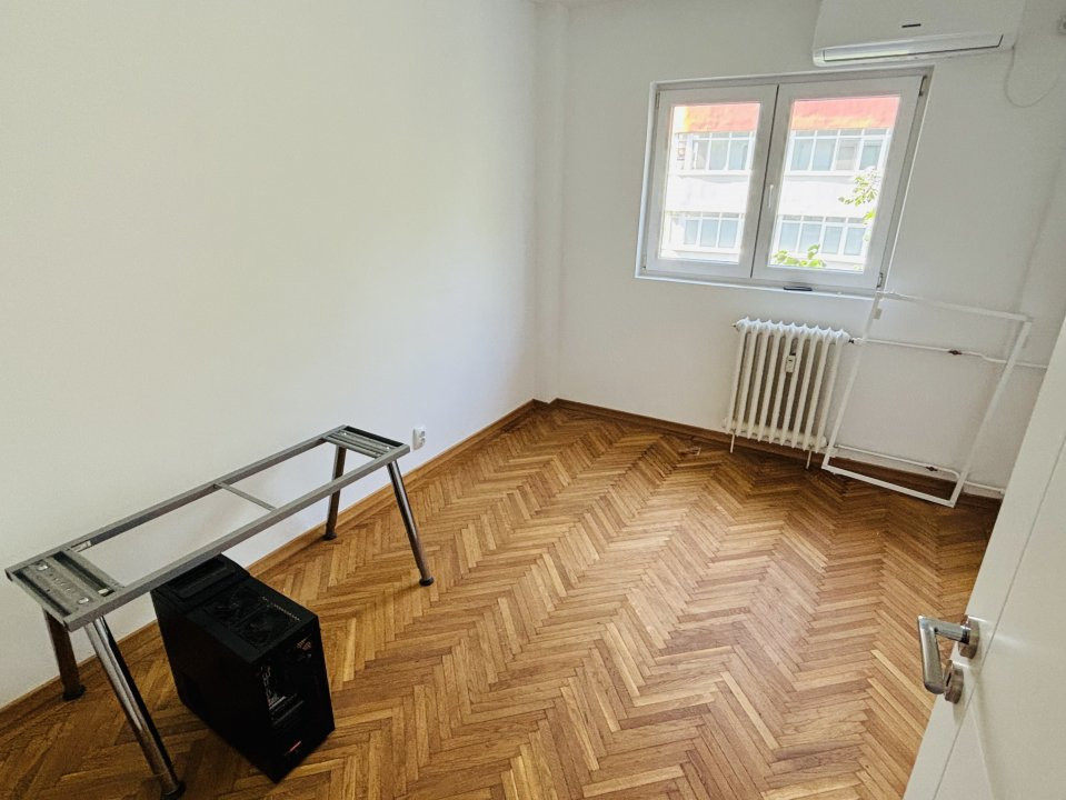 Apartament nemobilat de inchiriere 4 camere Banu Manta/Titulescu/Victoriei 89 mp