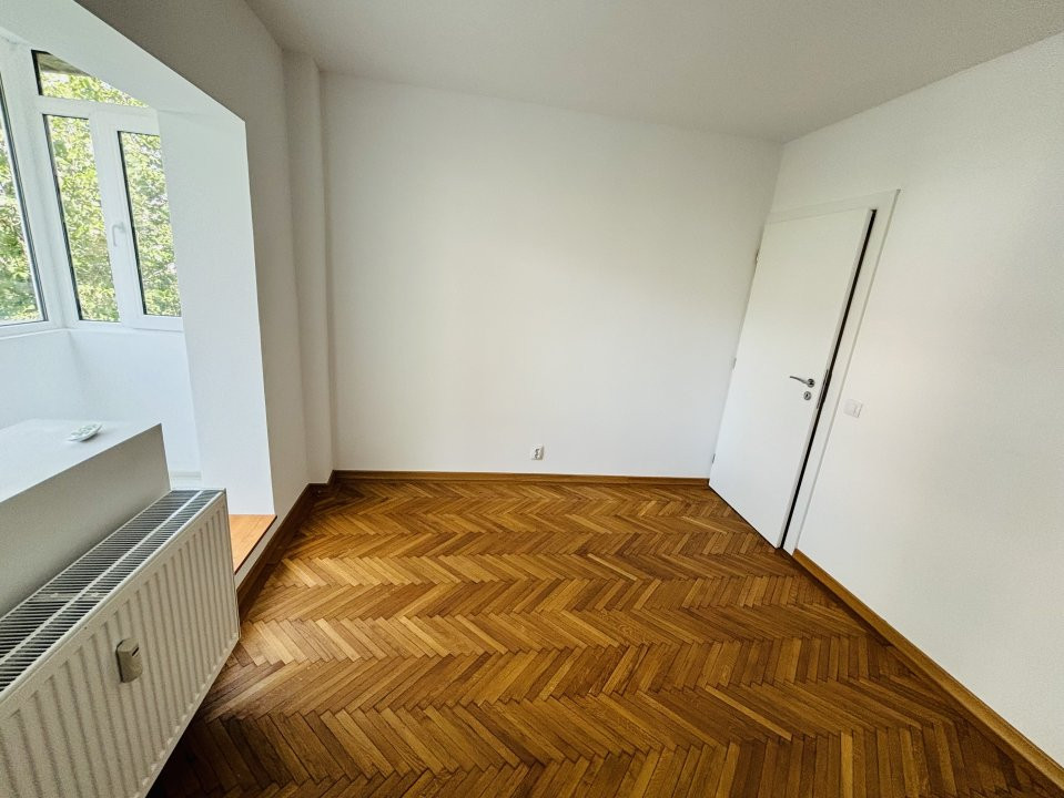 Apartament nemobilat de inchiriere 4 camere Banu Manta/Titulescu/Victoriei 89 mp