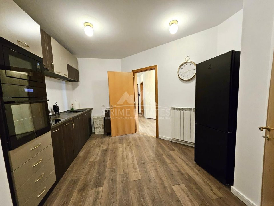 De Închiriat Apartament de lux 4 camere Zona Aviatorilor