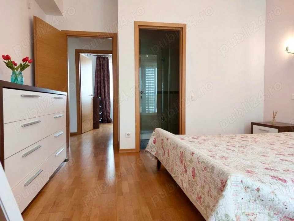 De Închiriat Apartament 3 camere Strada Monetăriei