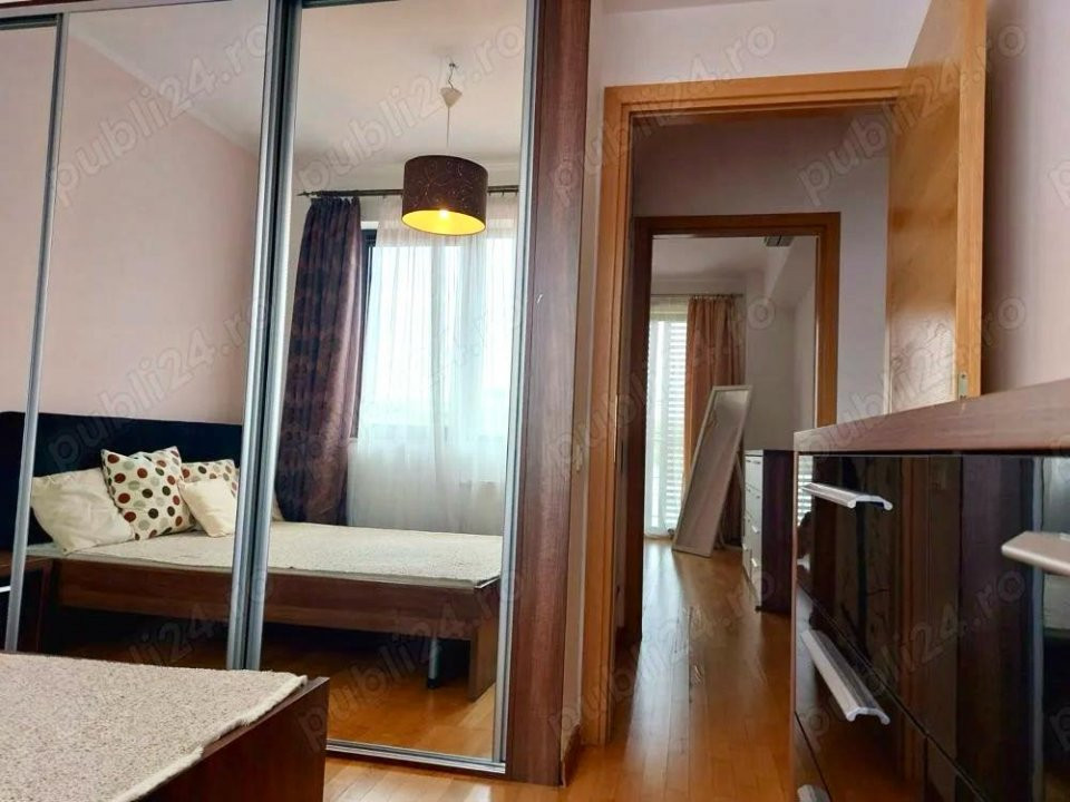 De Închiriat Apartament 3 camere Strada Monetăriei