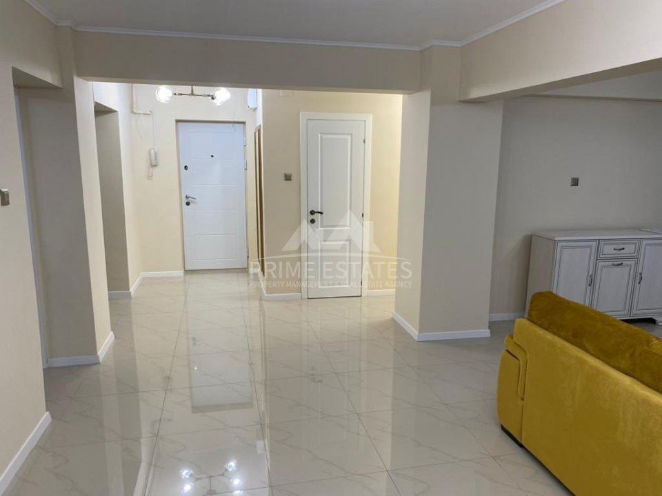 De vânzare apartament superb cu 3 camere, Bdul Decebal