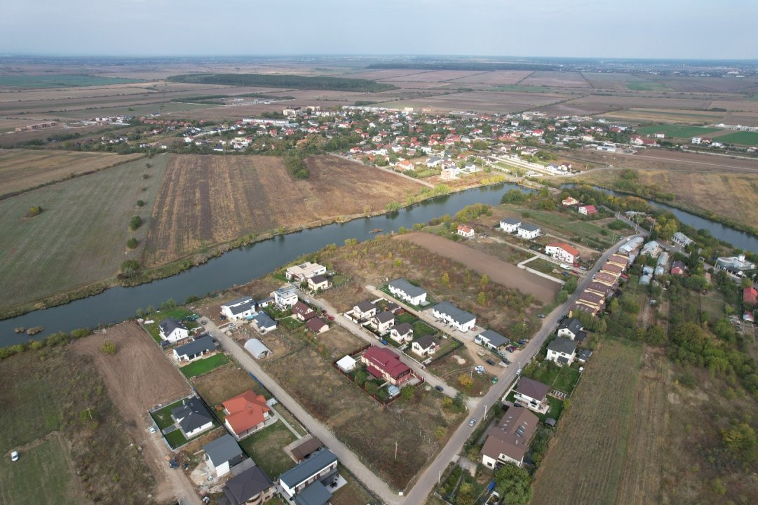 Teren de Vanzare 1026 mp Corbeanca Ostratu, zona de vile locuite