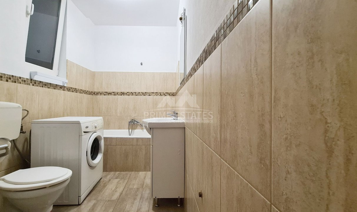 Inchiriere apartament 3 camere Piata Unirii cu  parcare in curtea interioara