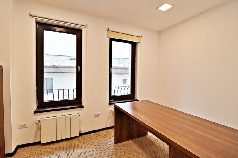 Inchiriere spatiu birou 70 mp Piata Romana