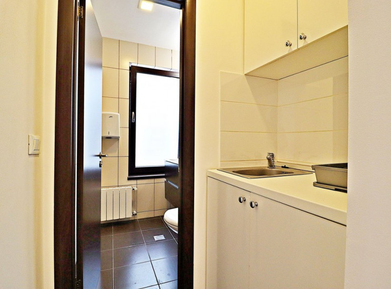 Inchiriere spatiu birou 70 mp Piata Romana