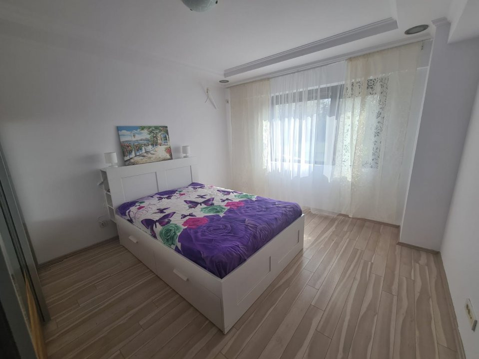  Vanzare 3 camere cu vedere piscina - Complex Diamond Residence 