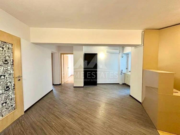 De vânzare penthouse 6 camere, Piața Alba Iulia- Decebal