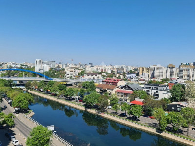  apartament de vanzare 3 camere Splaiul Unirii Tineretului