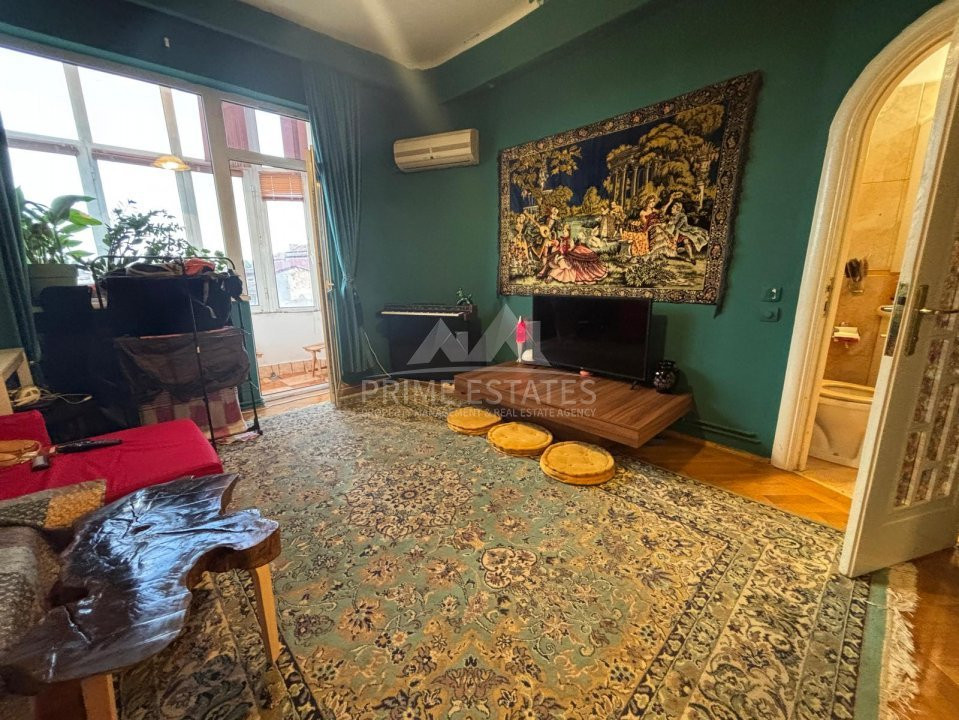 Inchiriere apartament 3 camere proaspat renovat  Unirii Mantuleasa