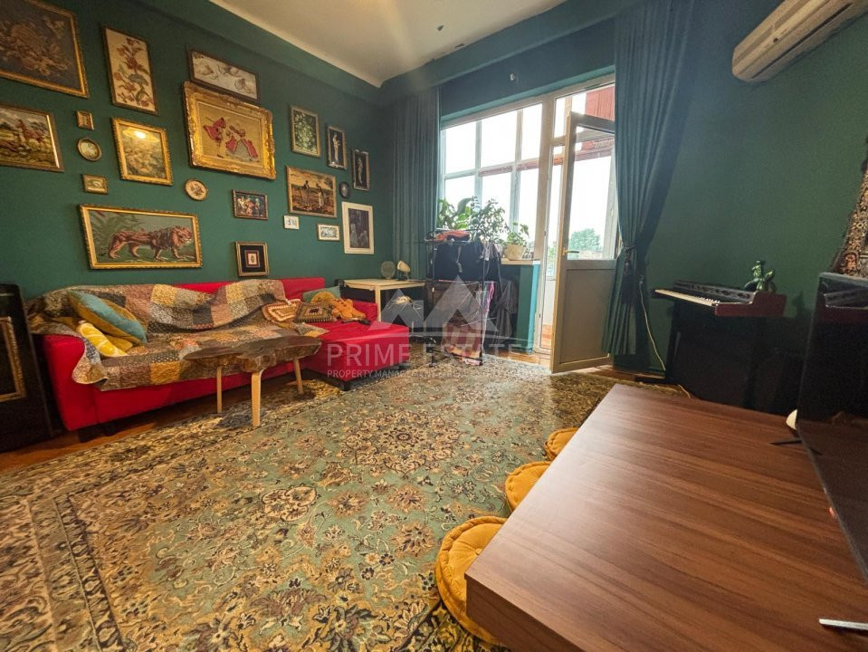 Inchiriere apartament 3 camere proaspat renovat  Unirii Mantuleasa