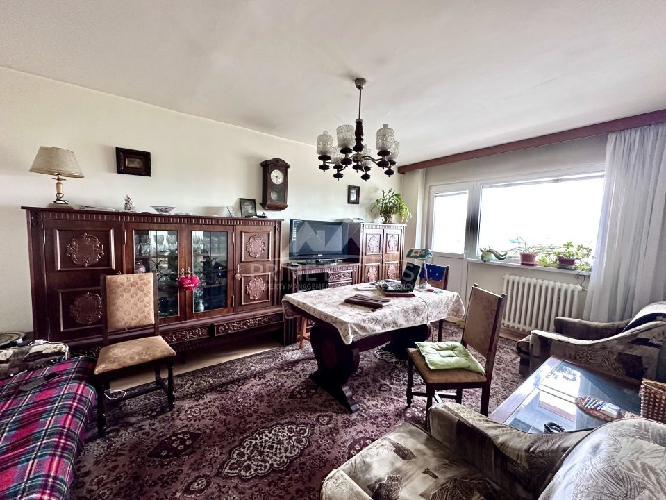 De vanzare apartament 3 camere decomandat Bulevardul Lacul Tei - Grigore Moisil