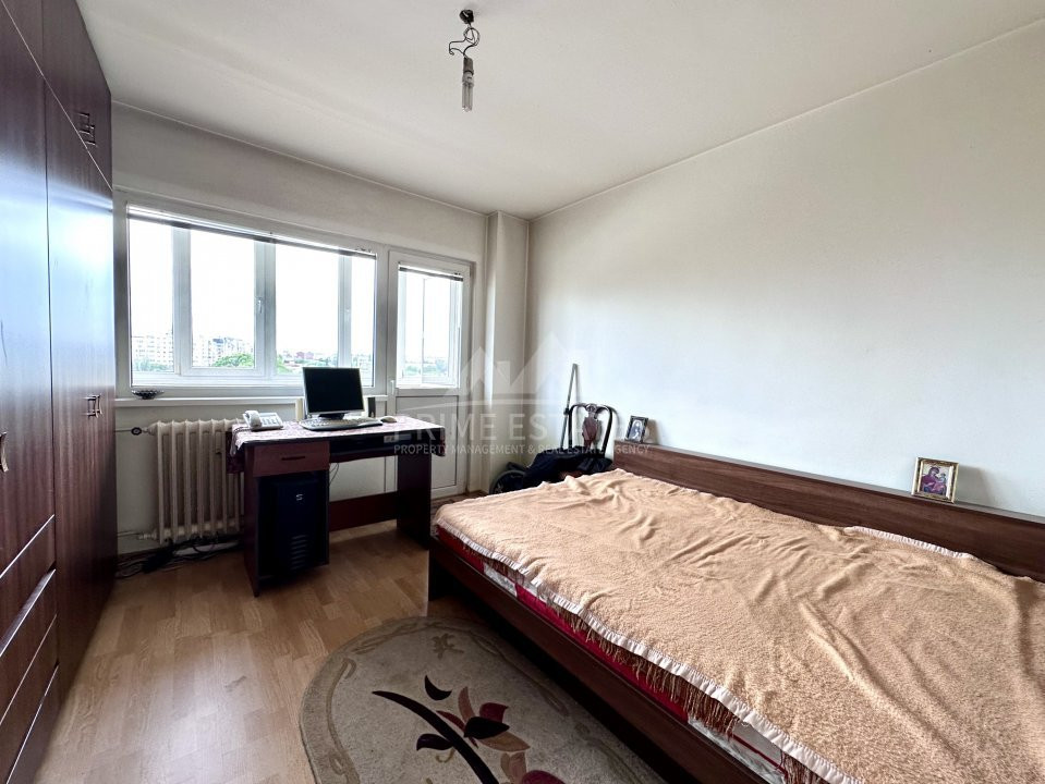 De vanzare apartament 3 camere decomandat Bulevardul Lacul Tei - Grigore Moisil