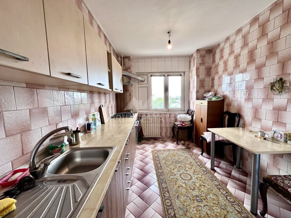 De vanzare apartament 3 camere decomandat Bulevardul Lacul Tei - Grigore Moisil