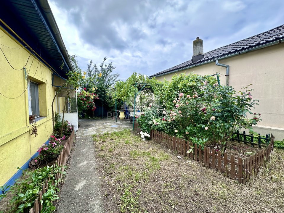De vanzare Casa 3 camere + Teren in Cornetu