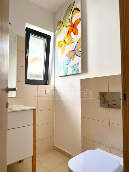 De închiriat 2 camere cu gradina 30 mp, loc parcare inclus Greenfield