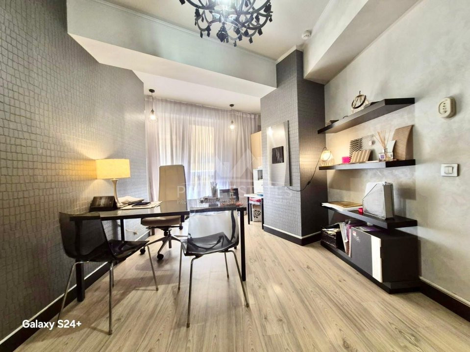De vânzare apartament 3 camere 145 mp în Herăstrău