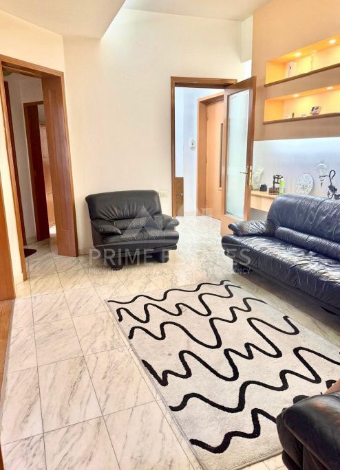 De închiriat apartament cu 3 camere - stradal Bld Carol