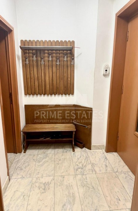 De închiriat apartament cu 3 camere - stradal Bld Carol