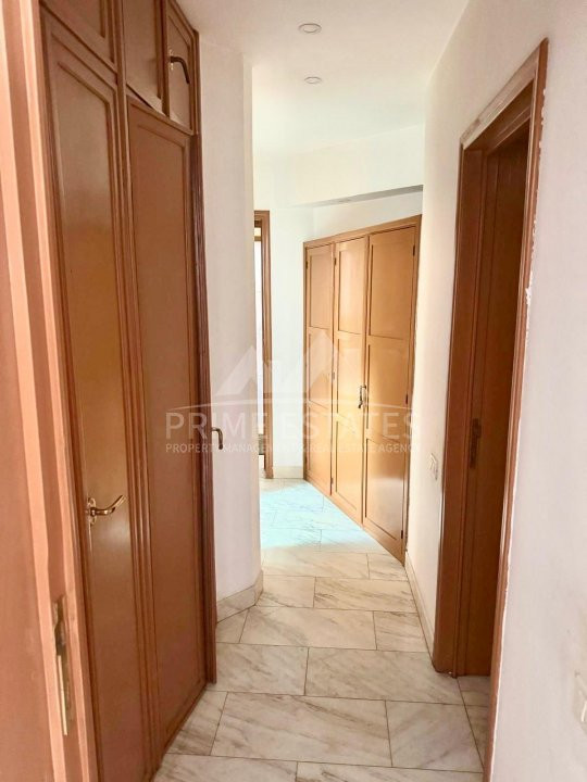 De închiriat apartament cu 4 camere - stradal Bld Carol