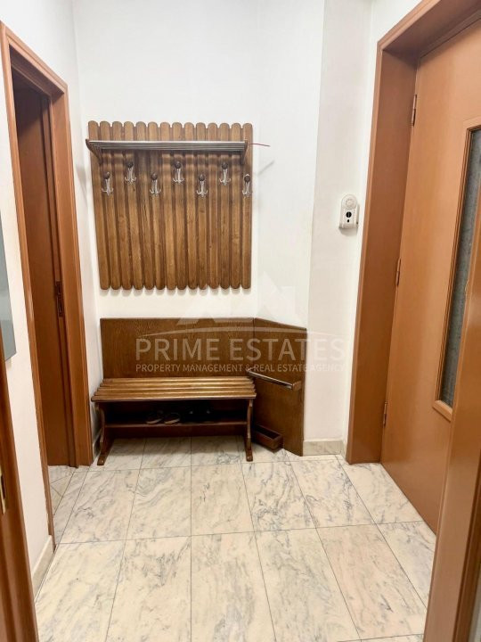 De închiriat apartament cu 4 camere - stradal Bld Carol