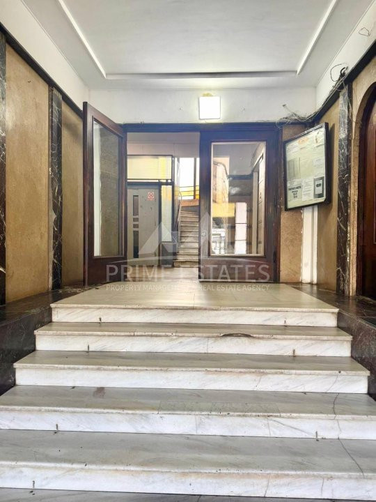 De închiriat apartament cu 4 camere - stradal Bld Carol