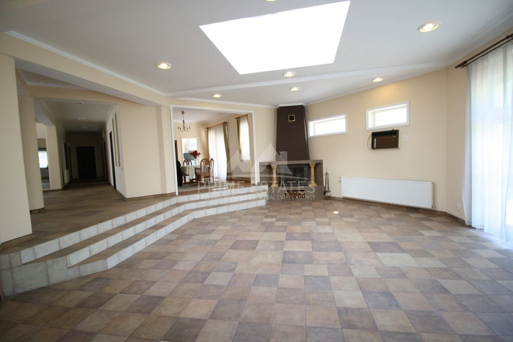 De vanzare pentru Investitie vila inchiriata langa padure, cu teren 3017 mp 