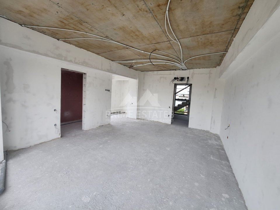 De vanzare bloc cu 20 apartamente, Serban Voda - Unirii