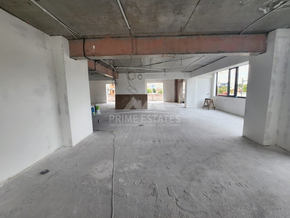 De vanzare bloc cu 20 apartamente, Serban Voda - Unirii