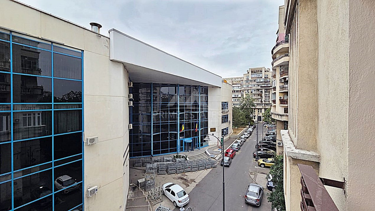 Vanzare apartament 2 camere Unirii Institutul Bancar Roman
