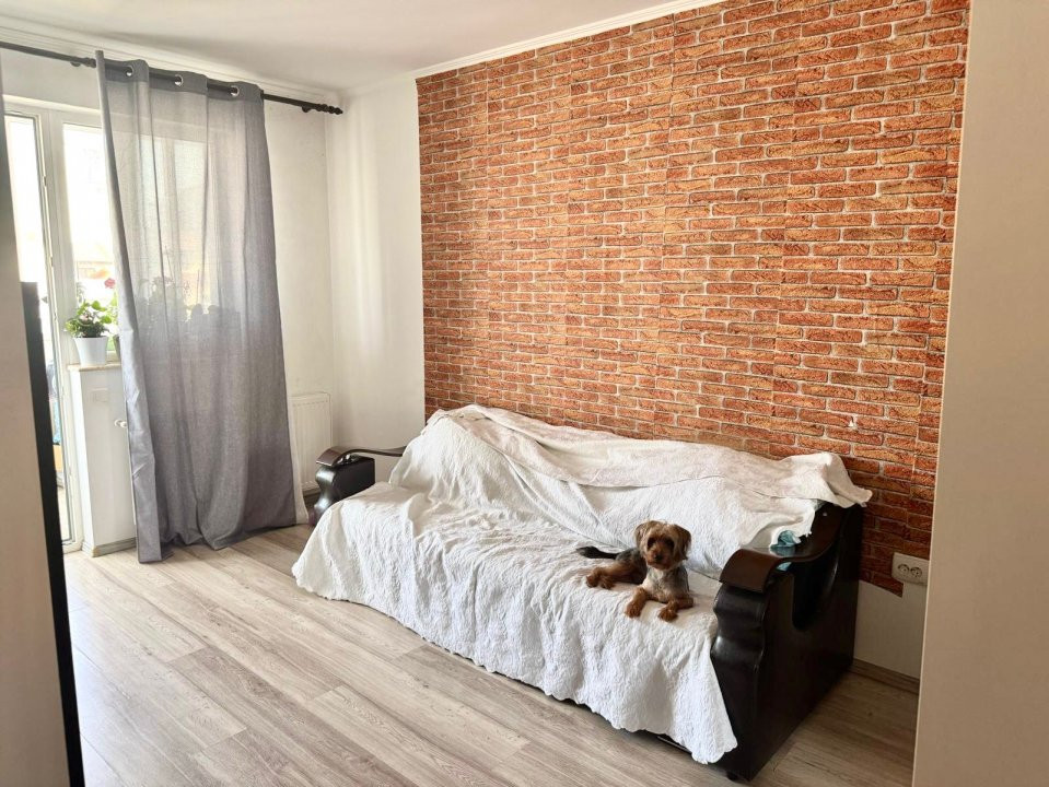 De Vânzare Garsoniera, boxa inclusa - Str. Luica 164-168