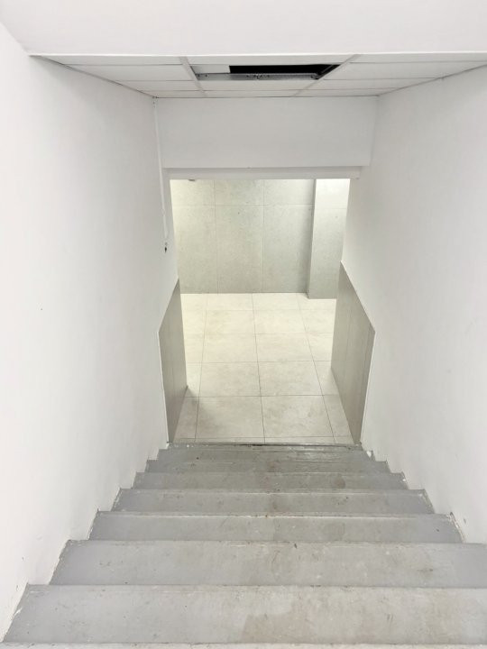 De Vânzare Spațiu Comercial - Piața Victoriei