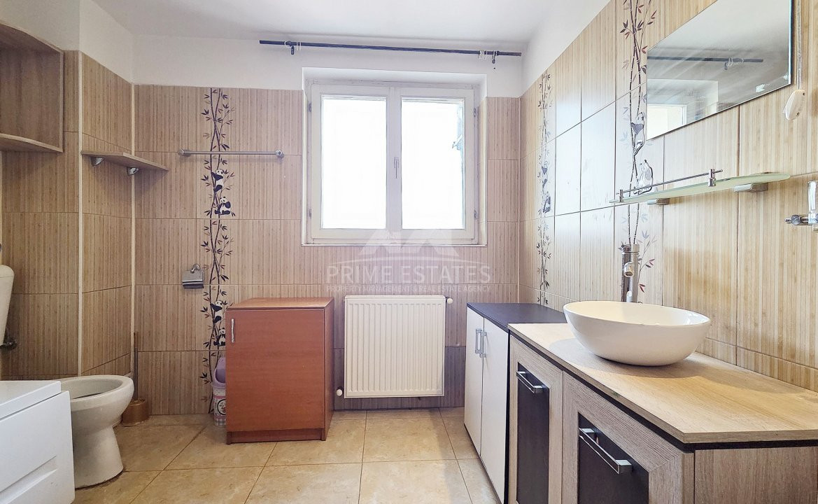 Vanzare vila P+1+M  Sinesti Ialomita  Balta Mostistea