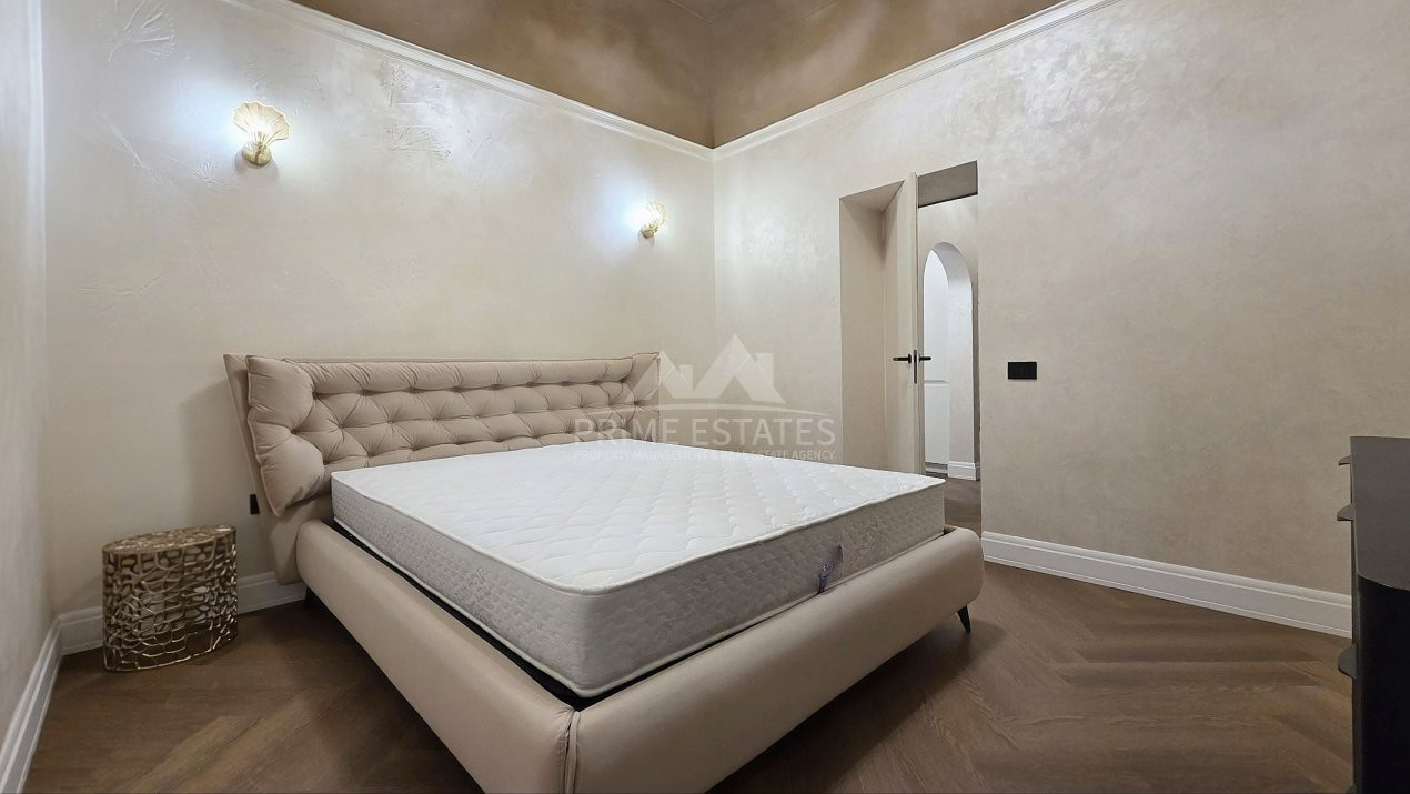 2 rooms for sale, consolidated building - Bdul Carol Biserica Armeneasca